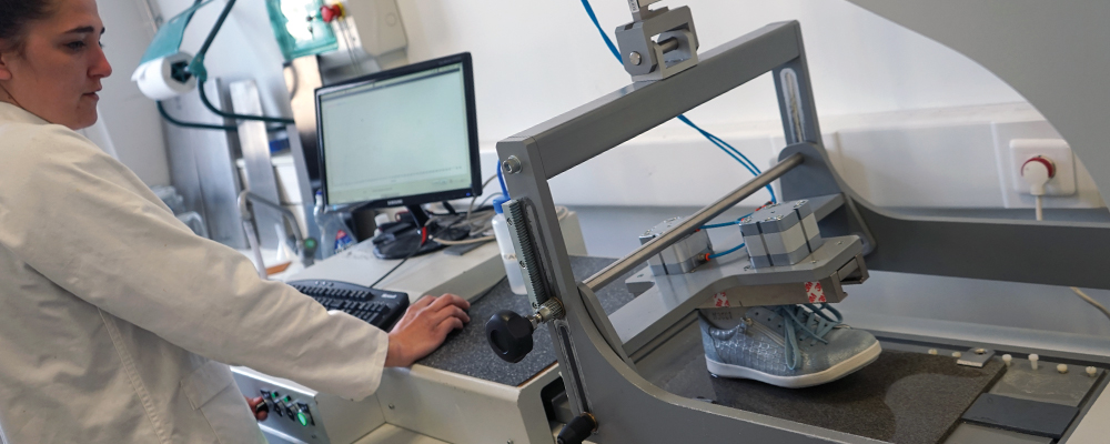 Assessing the slip resistance of city and leisure footwear