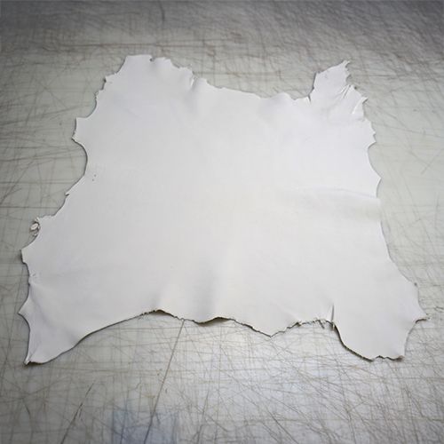 © CTC Cuir sans métaux Échantillon de cuir blanc